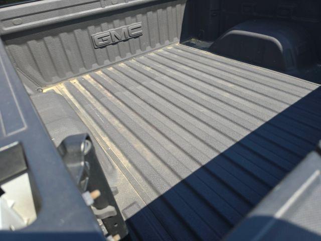 used 2023 GMC Sierra 1500 car, priced at $43,987