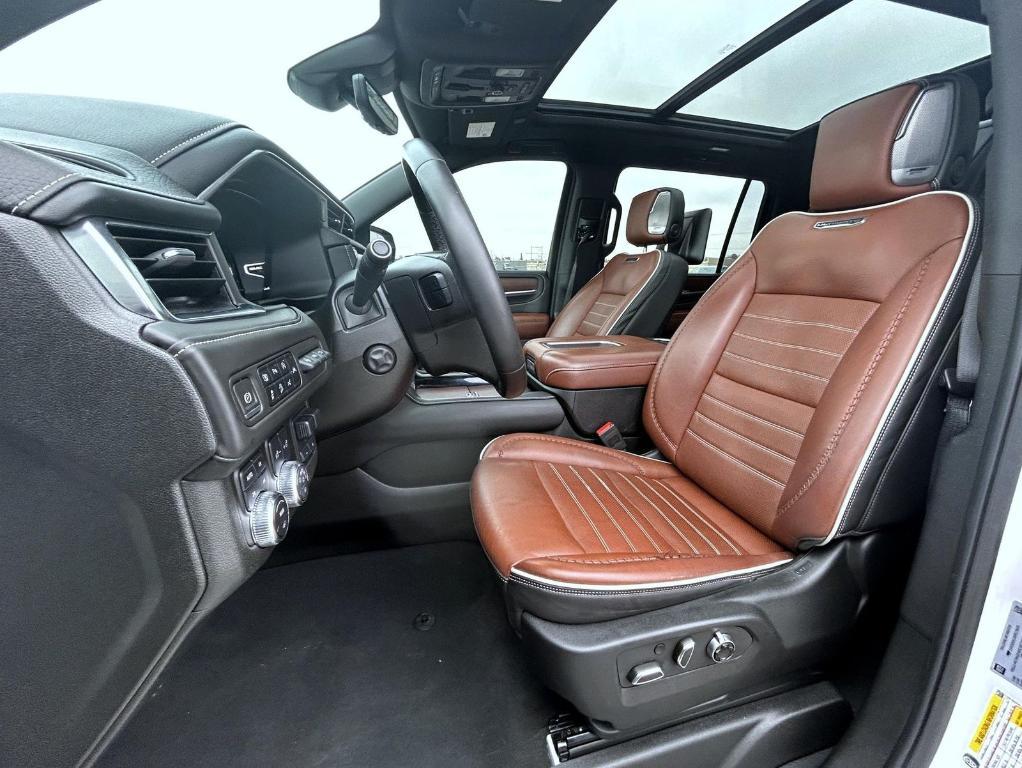 used 2024 GMC Yukon XL car, priced at $78,880