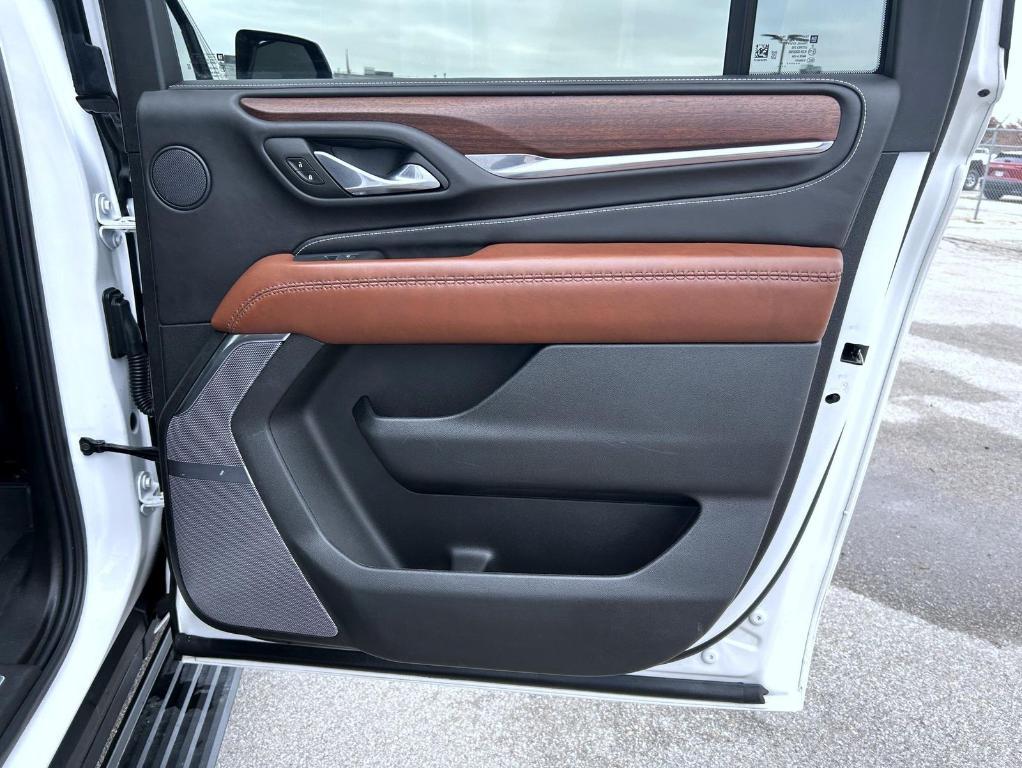 used 2024 GMC Yukon XL car, priced at $78,880