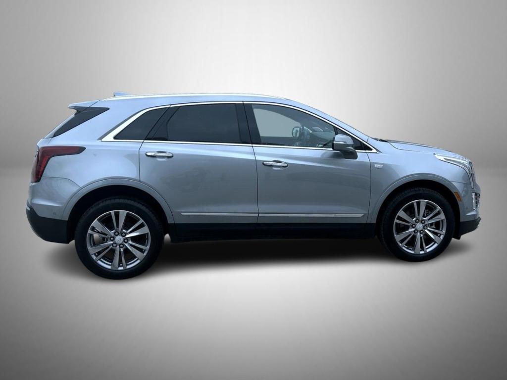 used 2025 Cadillac XT5 car, priced at $52,990