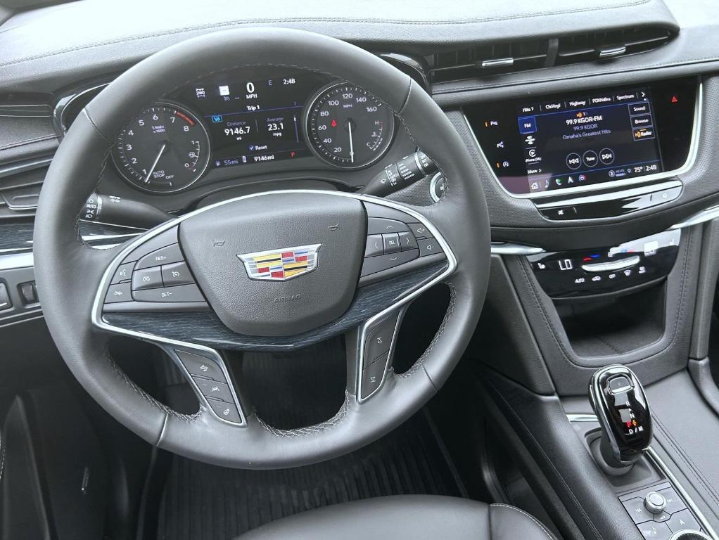used 2025 Cadillac XT5 car, priced at $52,990