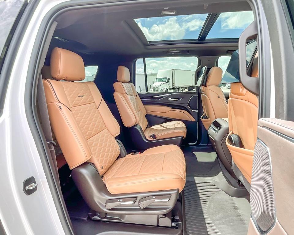 used 2023 Cadillac Escalade ESV car, priced at $77,440