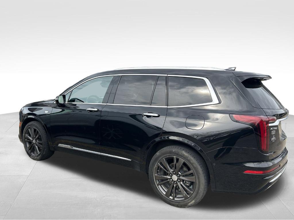 used 2020 Cadillac XT6 car, priced at $30,220