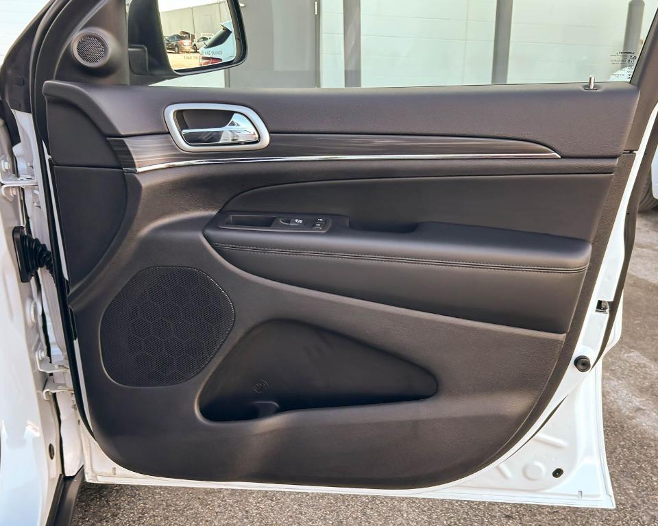 used 2021 Jeep Grand Cherokee car, priced at $25,963