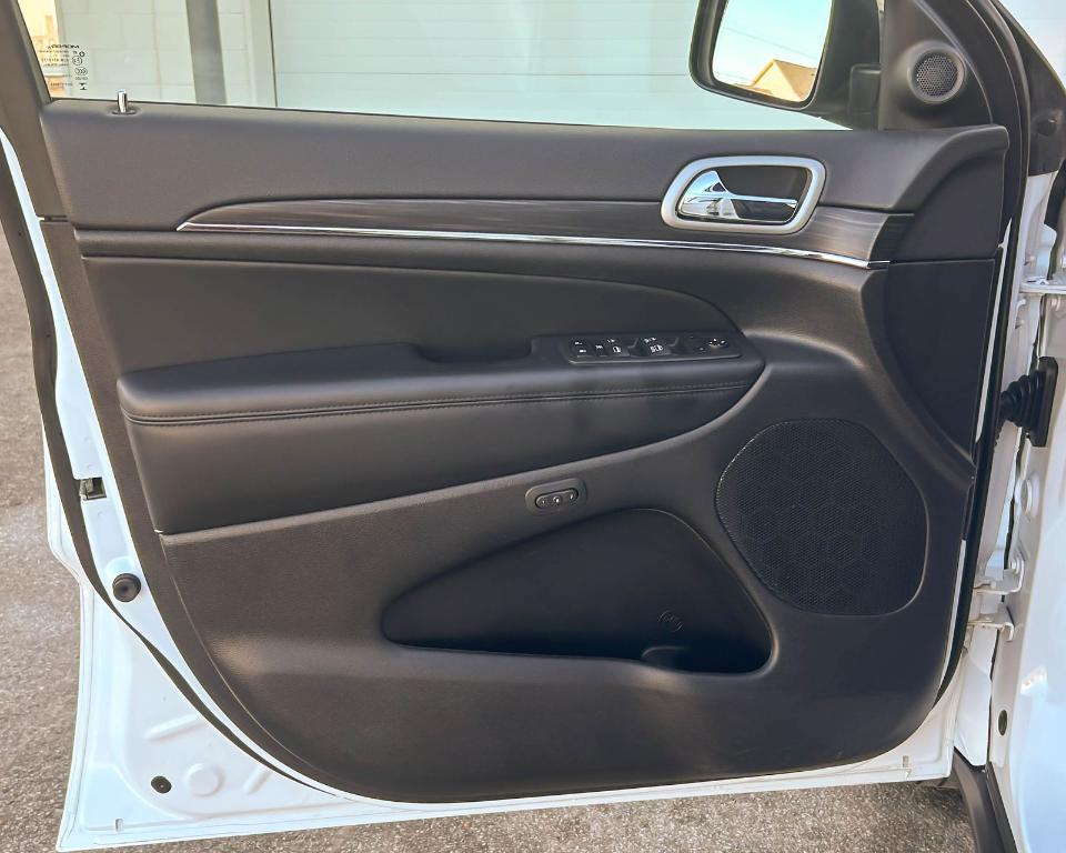 used 2021 Jeep Grand Cherokee car, priced at $25,963