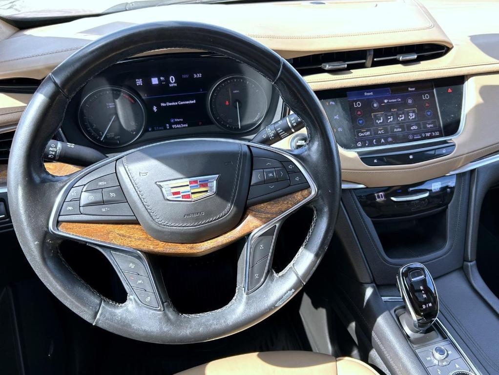 used 2020 Cadillac XT5 car, priced at $20,880
