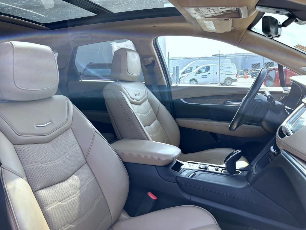used 2020 Cadillac XT5 car, priced at $20,880