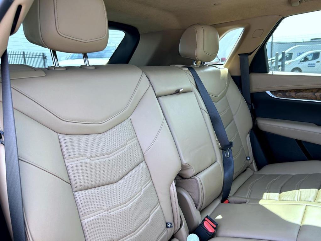 used 2020 Cadillac XT5 car, priced at $20,880