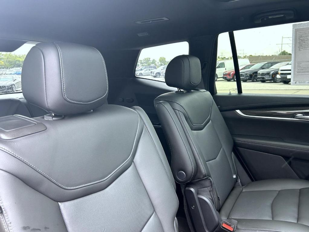 used 2021 Cadillac XT6 car, priced at $35,770
