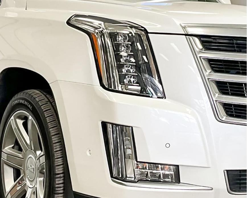 used 2020 Cadillac Escalade car, priced at $43,523