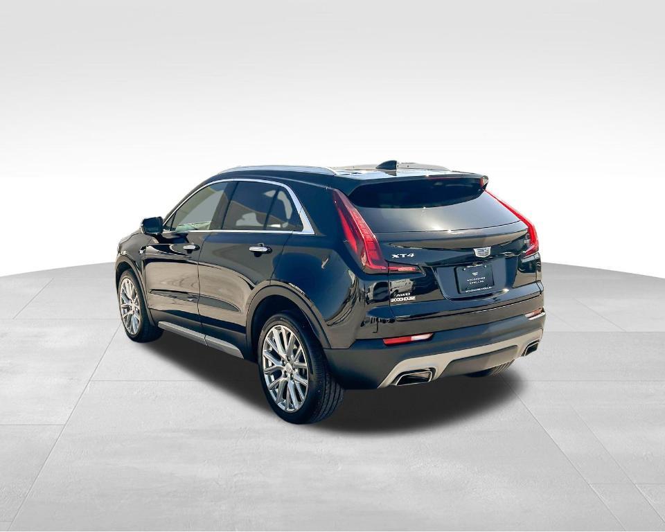 used 2022 Cadillac XT4 car, priced at $29,582