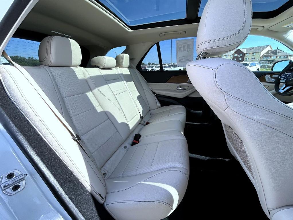 used 2022 Mercedes-Benz GLE 350 car, priced at $39,660