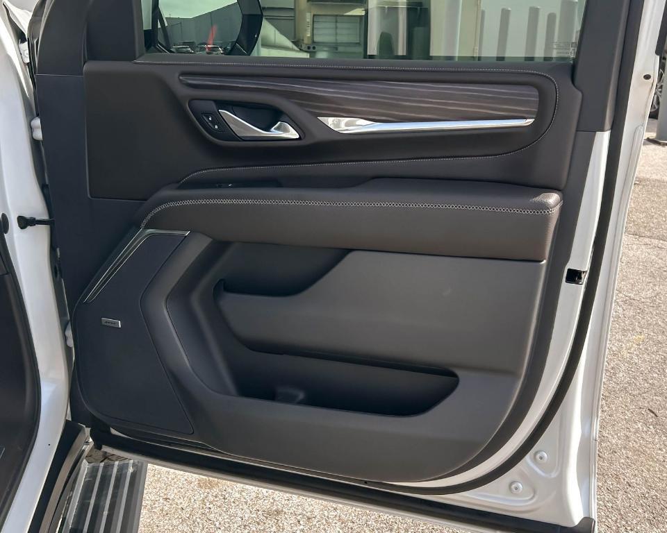used 2022 GMC Yukon car, priced at $61,378