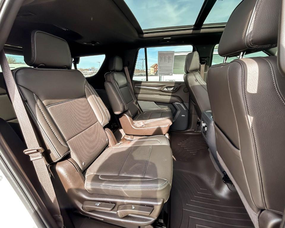 used 2022 GMC Yukon car, priced at $61,378