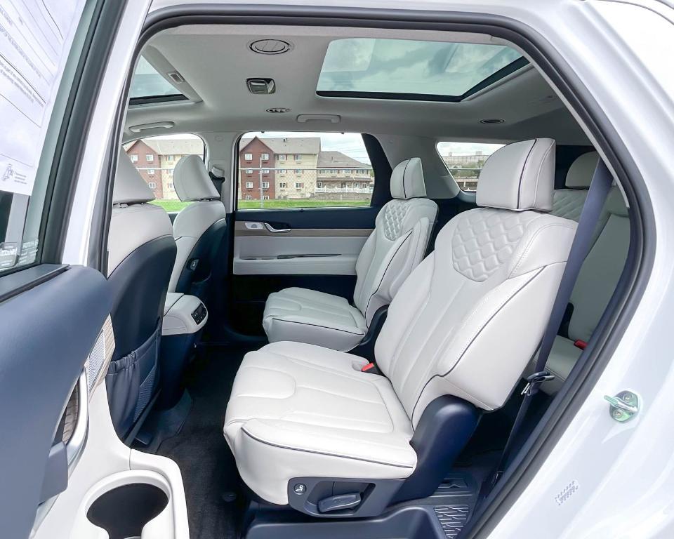 used 2022 Hyundai Palisade car, priced at $42,650