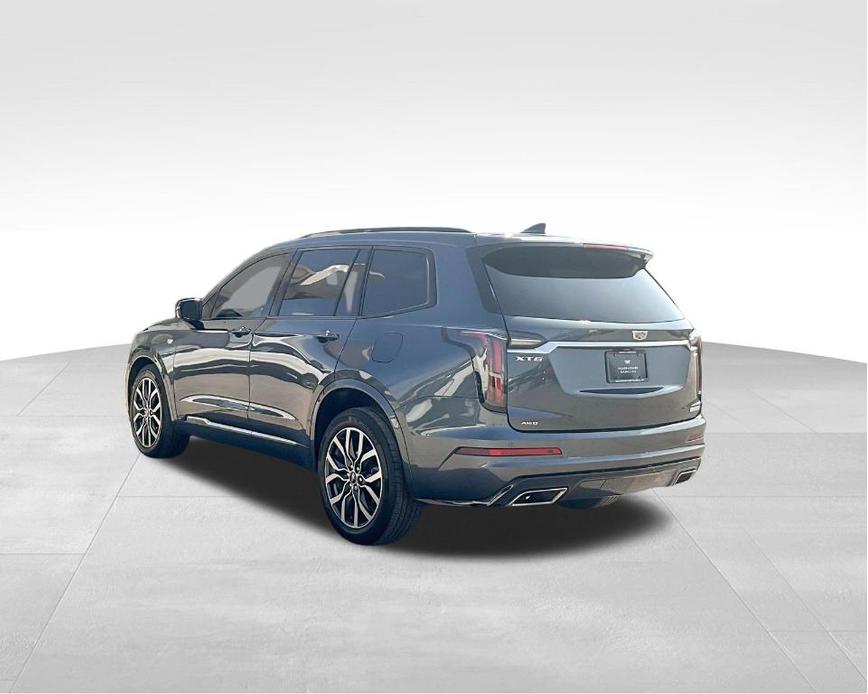 used 2021 Cadillac XT6 car, priced at $38,125