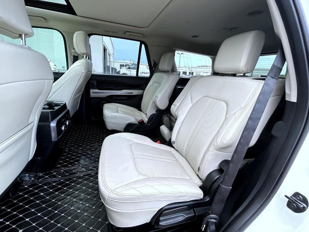 used 2021 Ford Expedition car, priced at $43,660