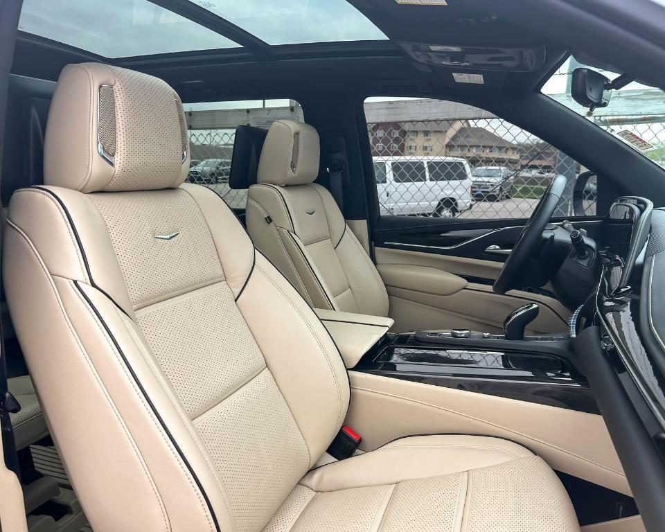 used 2024 Cadillac Escalade ESV car, priced at $95,805