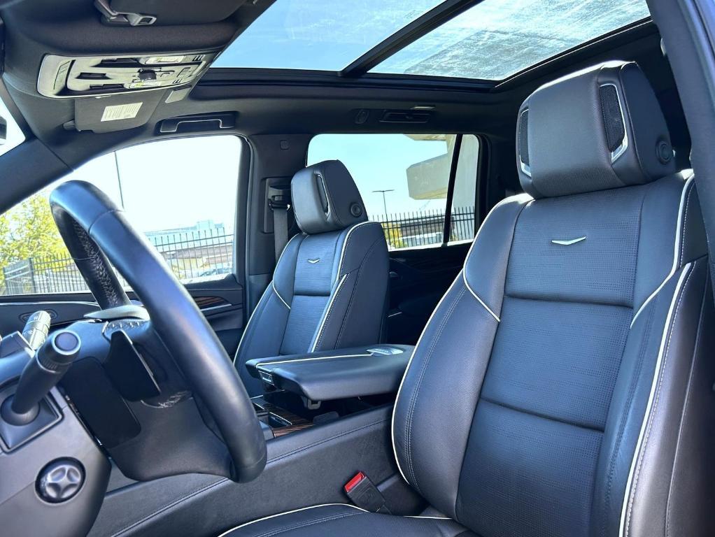 used 2024 Cadillac Escalade ESV car, priced at $80,330