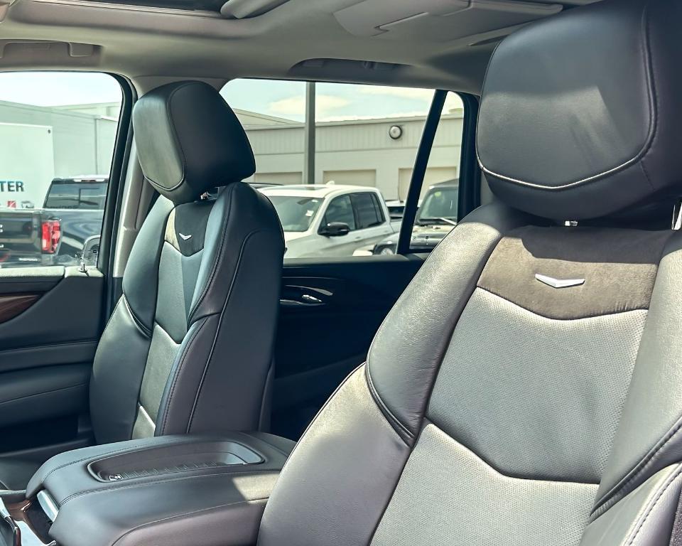 used 2020 Cadillac Escalade car, priced at $38,550