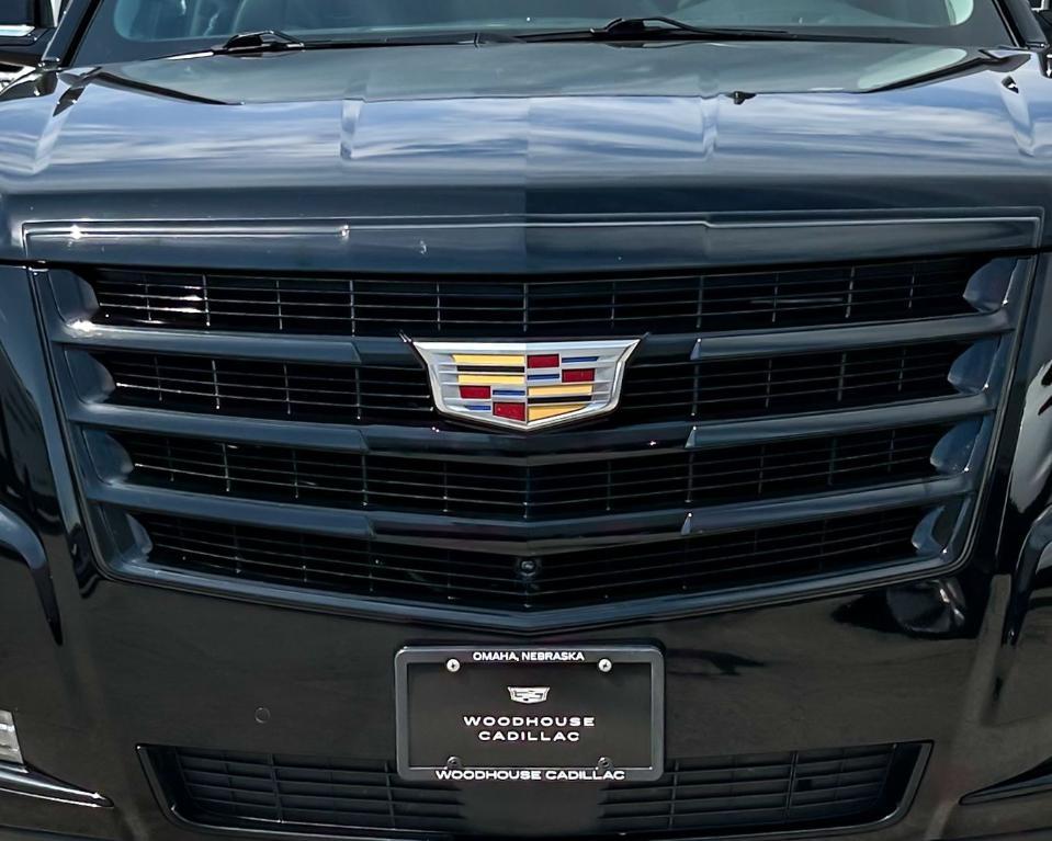 used 2020 Cadillac Escalade car, priced at $38,550