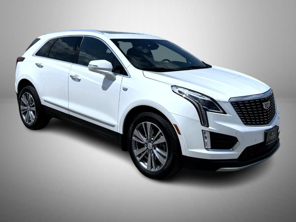 used 2022 Cadillac XT5 car, priced at $36,330