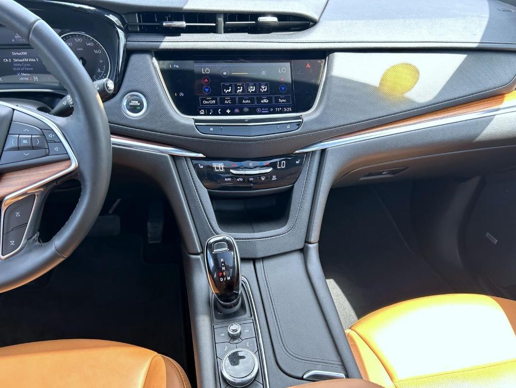 used 2022 Cadillac XT5 car, priced at $36,330