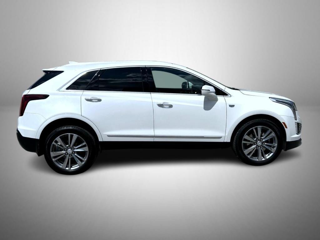 used 2022 Cadillac XT5 car, priced at $36,330