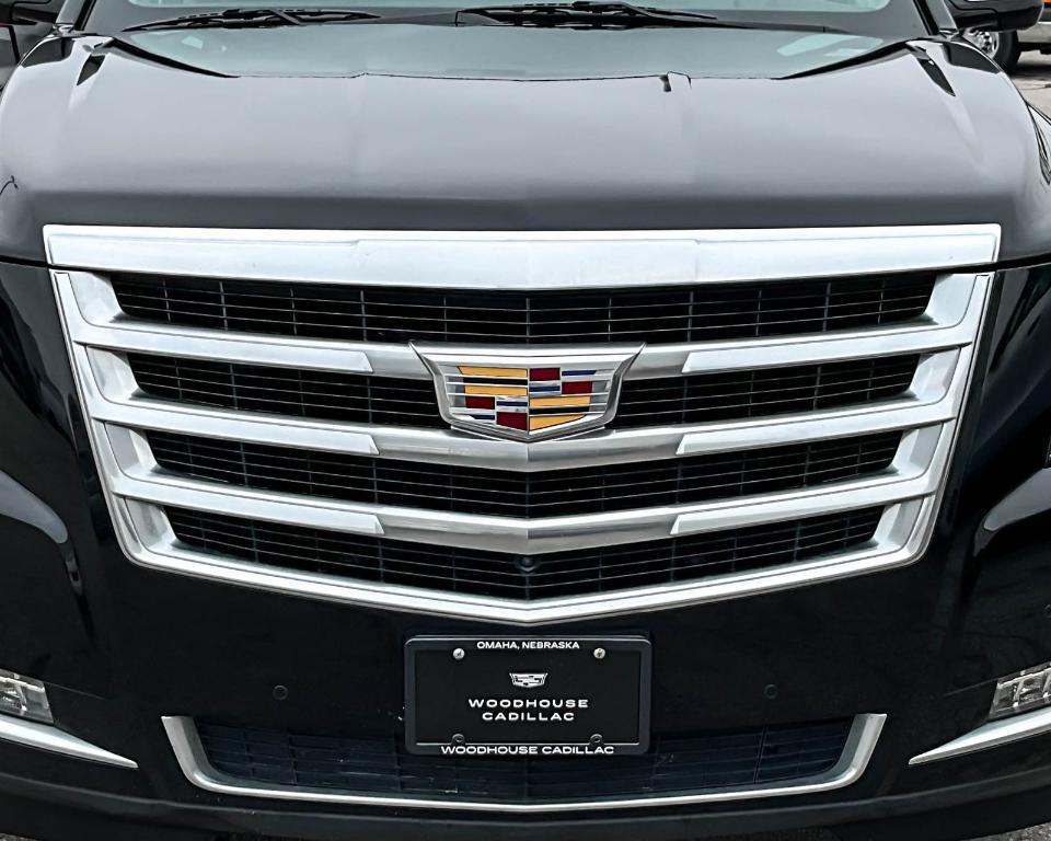 used 2016 Cadillac Escalade car, priced at $30,201