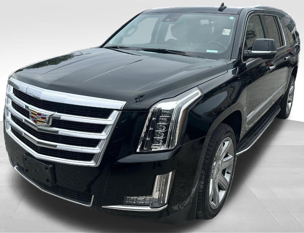 used 2020 Cadillac Escalade ESV car, priced at $40,660