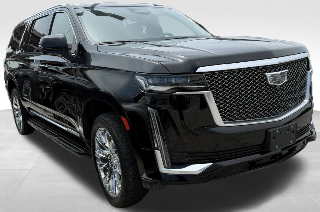 used 2023 Cadillac Escalade ESV car, priced at $67,989