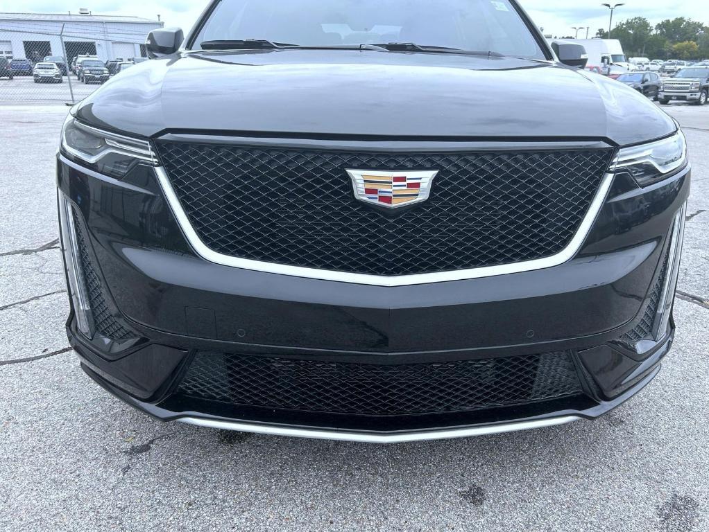 used 2023 Cadillac XT6 car, priced at $45,880