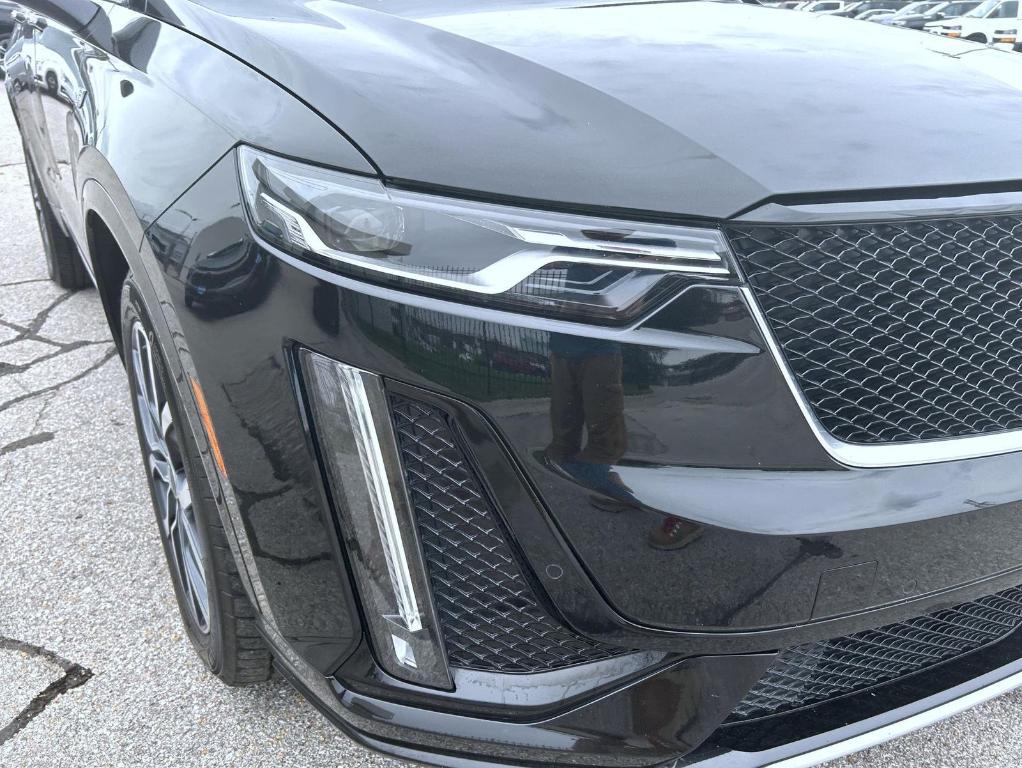 used 2023 Cadillac XT6 car, priced at $45,880