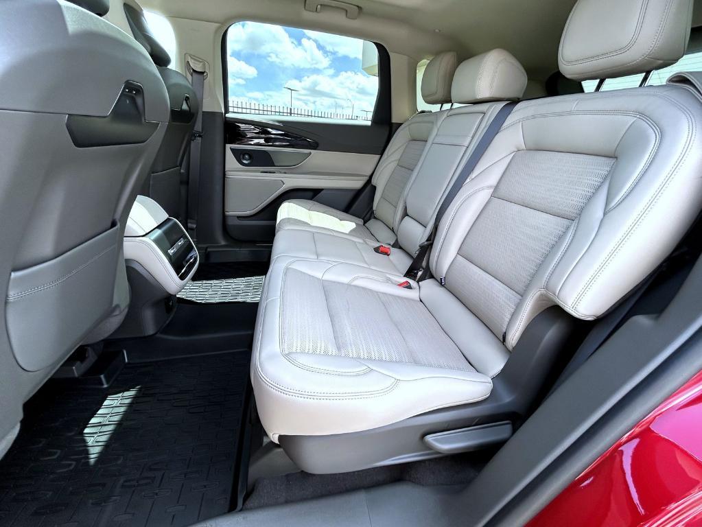 used 2025 Lincoln Nautilus car, priced at $59,770
