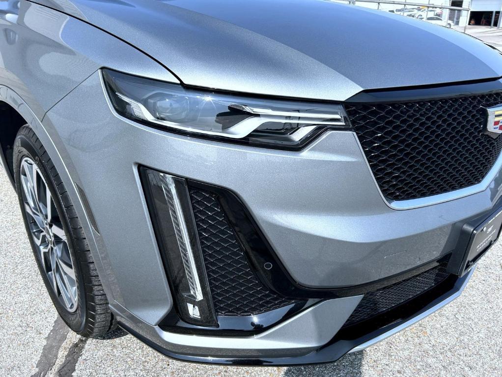 used 2023 Cadillac XT6 car, priced at $45,550