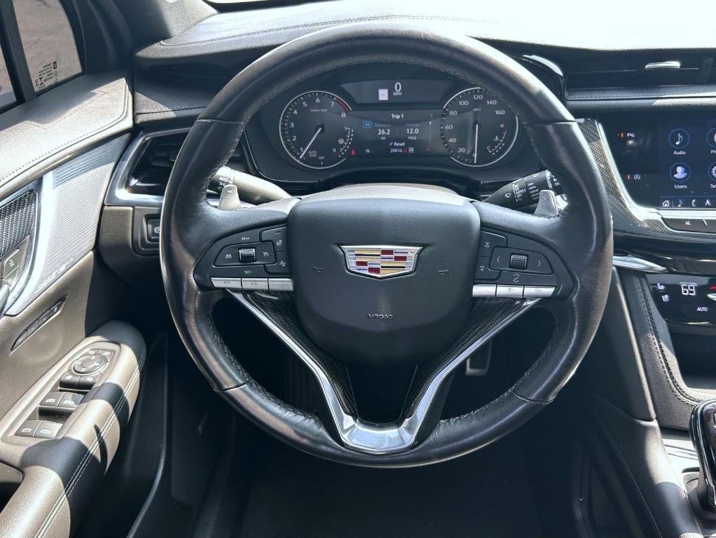 used 2023 Cadillac XT6 car, priced at $45,550