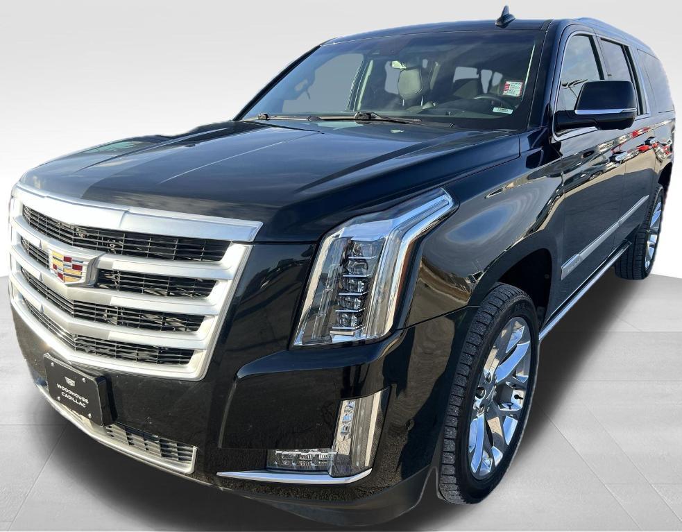 used 2019 Cadillac Escalade ESV car, priced at $35,731