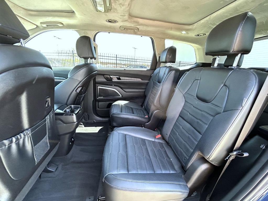 used 2024 Kia Telluride car, priced at $45,990