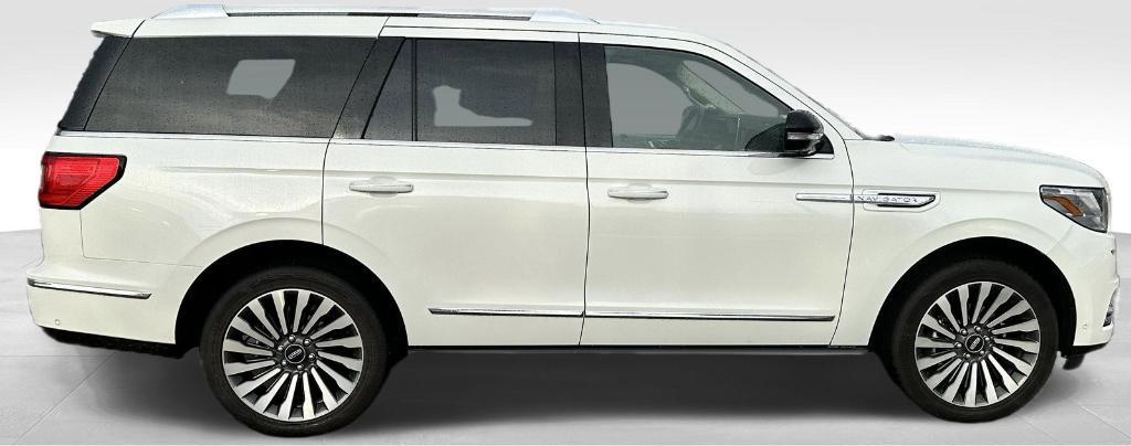 used 2021 Lincoln Navigator car, priced at $54,660
