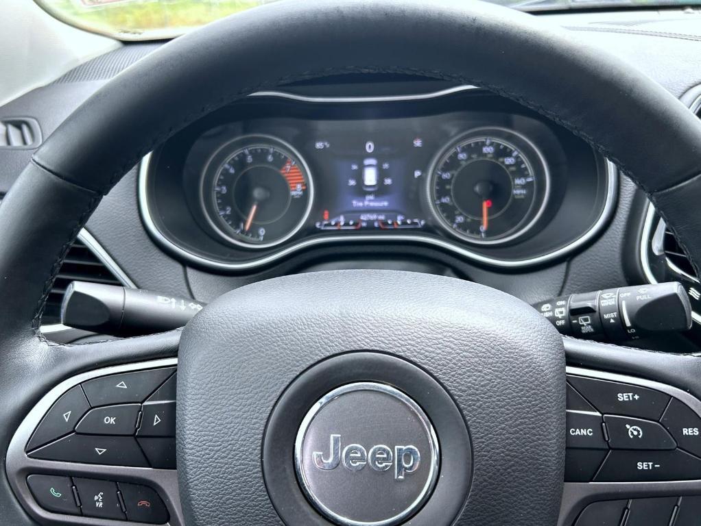 used 2019 Jeep Cherokee car, priced at $20,550