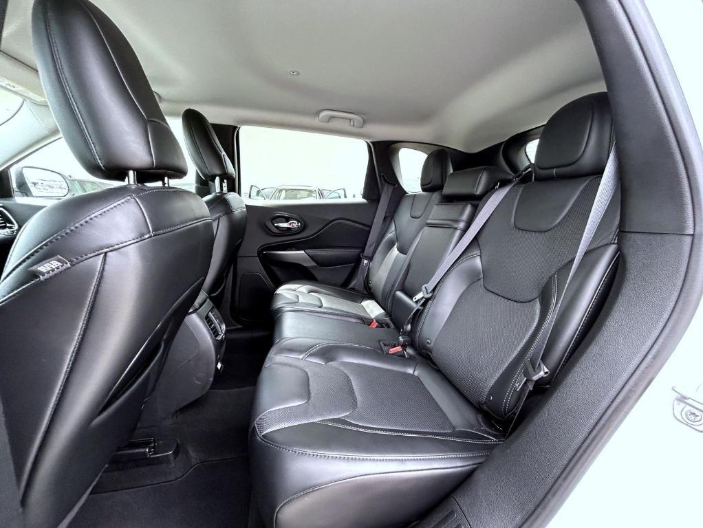 used 2019 Jeep Cherokee car, priced at $20,550