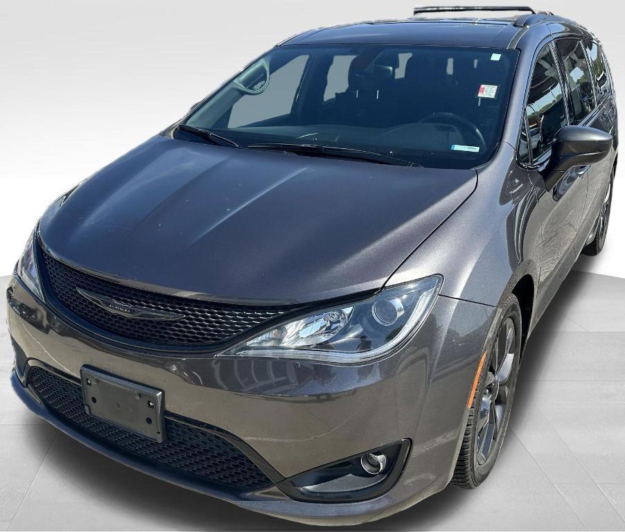 used 2018 Chrysler Pacifica car, priced at $17,550