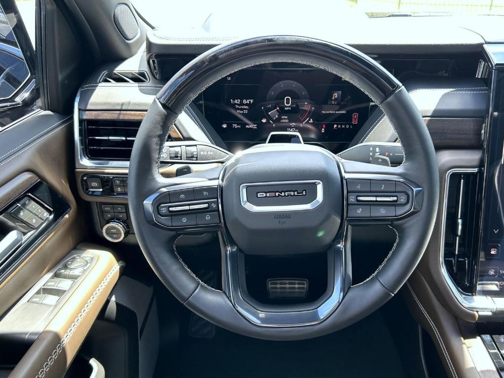 used 2025 GMC Yukon car, priced at $99,990