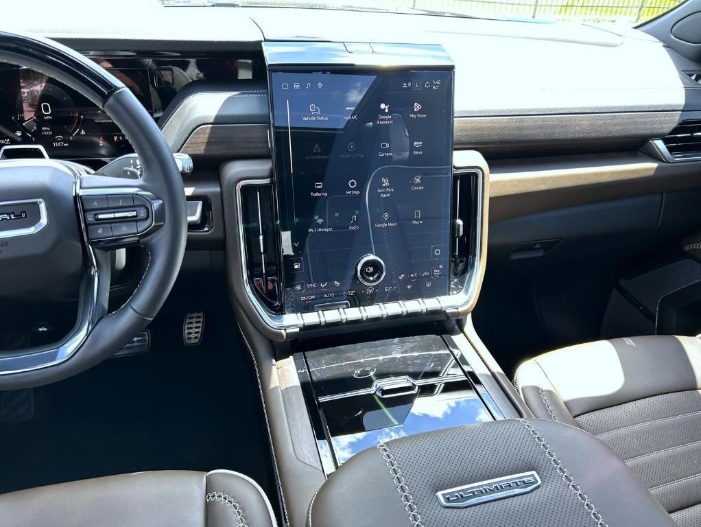 used 2025 GMC Yukon car, priced at $99,990