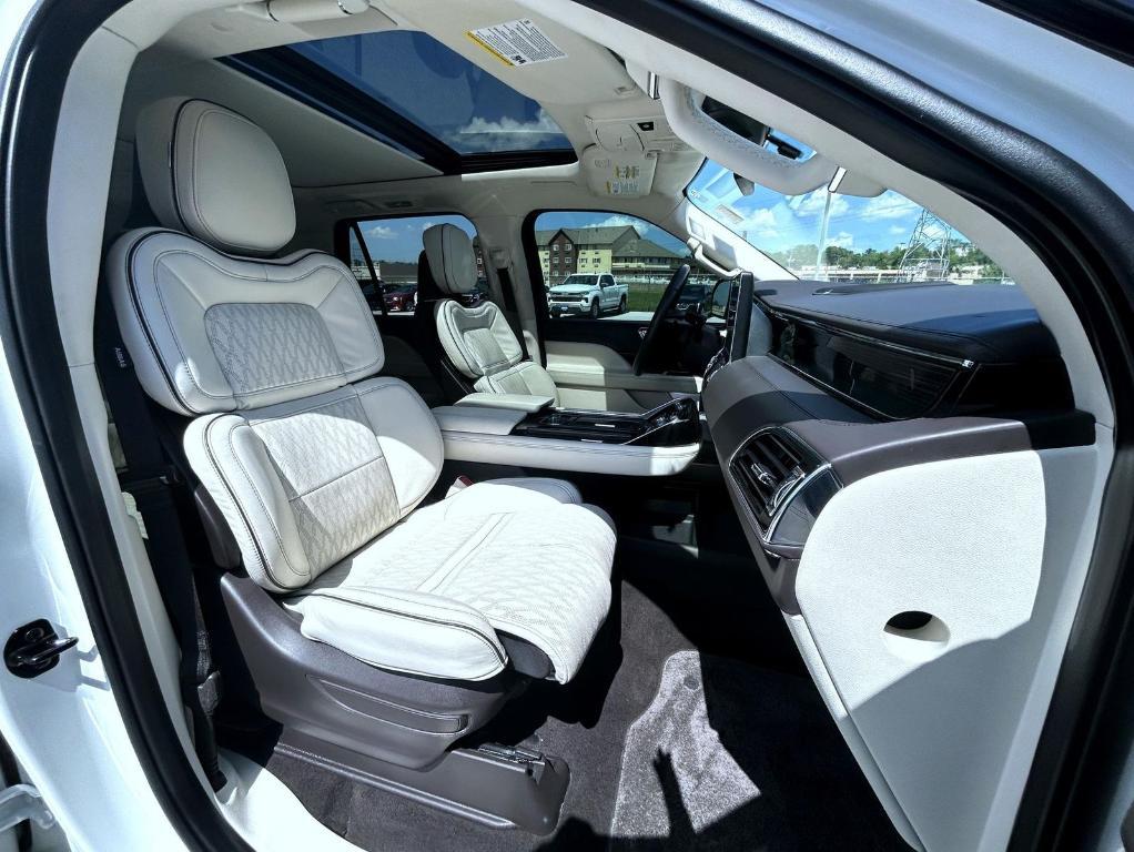 used 2024 Lincoln Navigator car, priced at $85,750