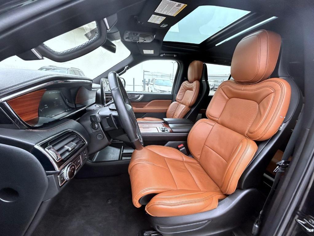 used 2019 Lincoln Navigator car, priced at $35,555