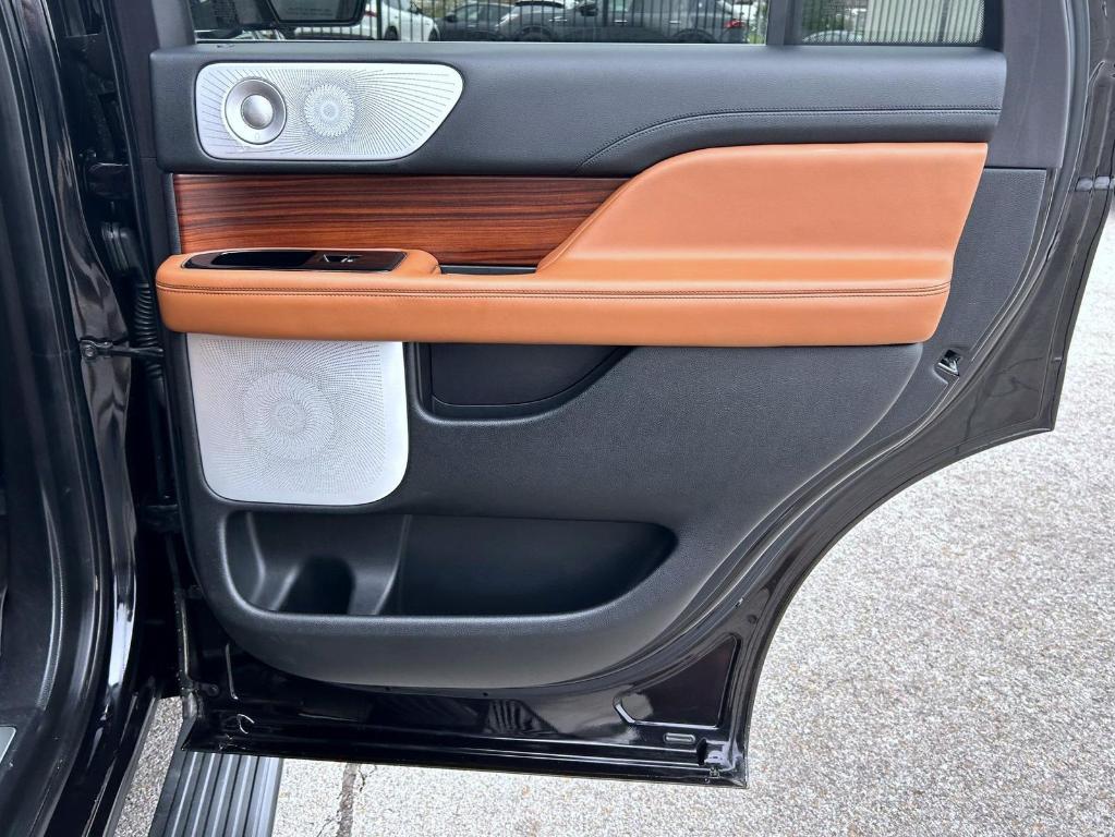 used 2019 Lincoln Navigator car, priced at $35,555