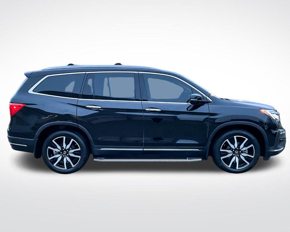 used 2021 Honda Pilot car, priced at $31,880