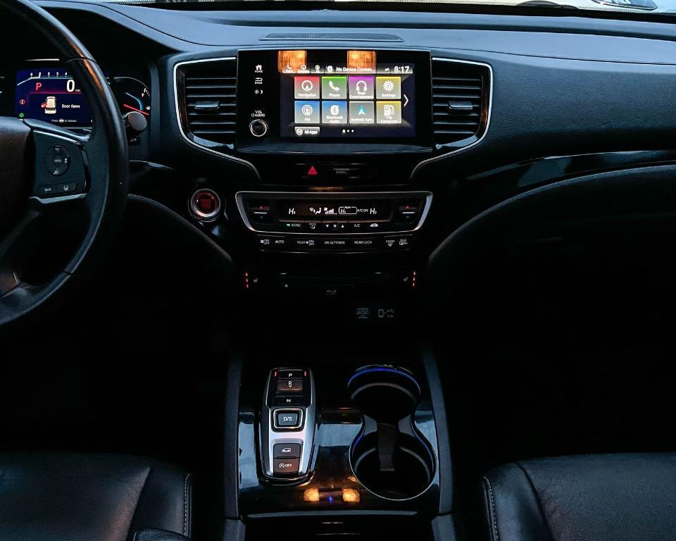 used 2021 Honda Pilot car, priced at $31,880