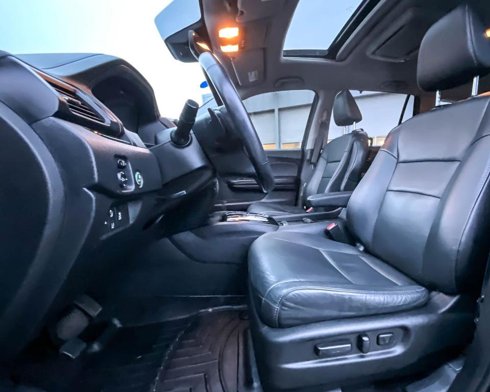 used 2021 Honda Pilot car, priced at $31,880